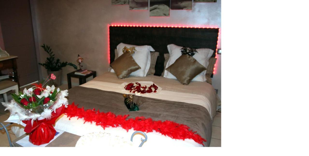 Suite Spa Privatif 66 Nord De Perpignan Pia 外观 照片