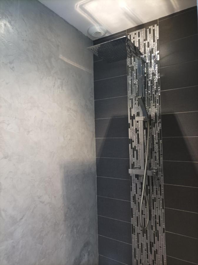 Suite Spa Privatif 66 Nord De Perpignan Pia 外观 照片